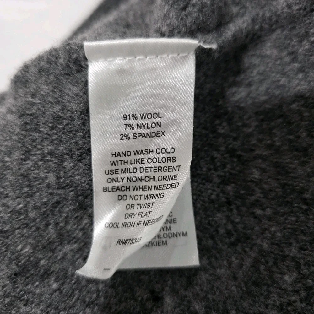 Tahari mini skirt